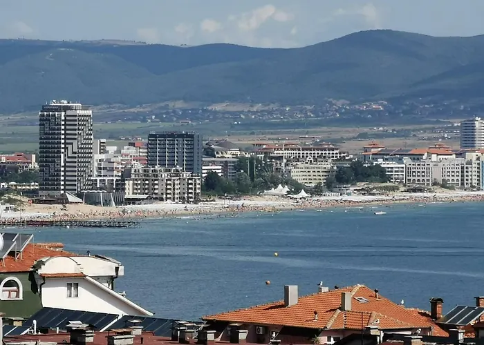 Апартаменты Alexandrov *